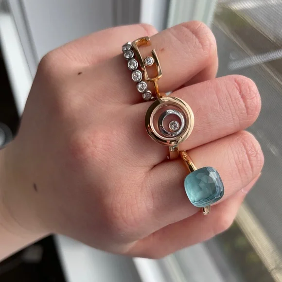 Modeling pics - Picture 1 of 5